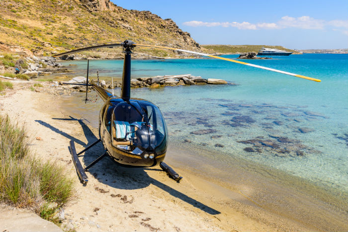 Helicopter tours along the beach